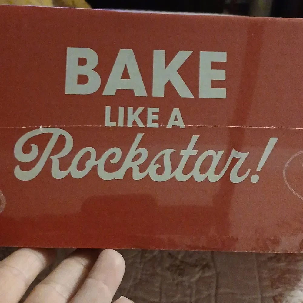 Dolly Parton  - Picture 3 of 4